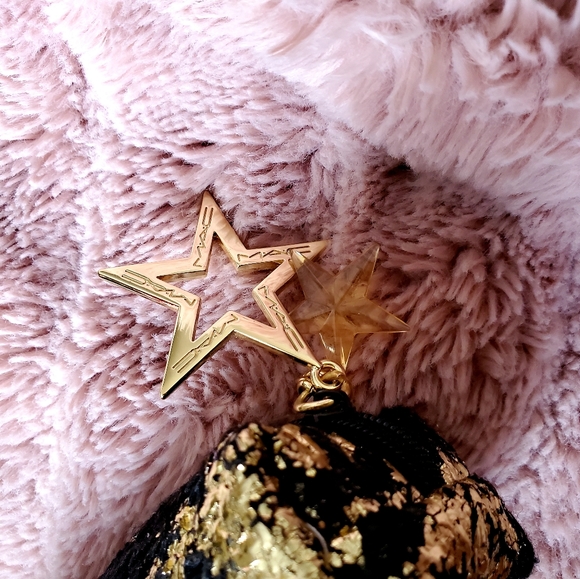 MAC Cosmetics Bag (Brand New) - Picture 2 of 3